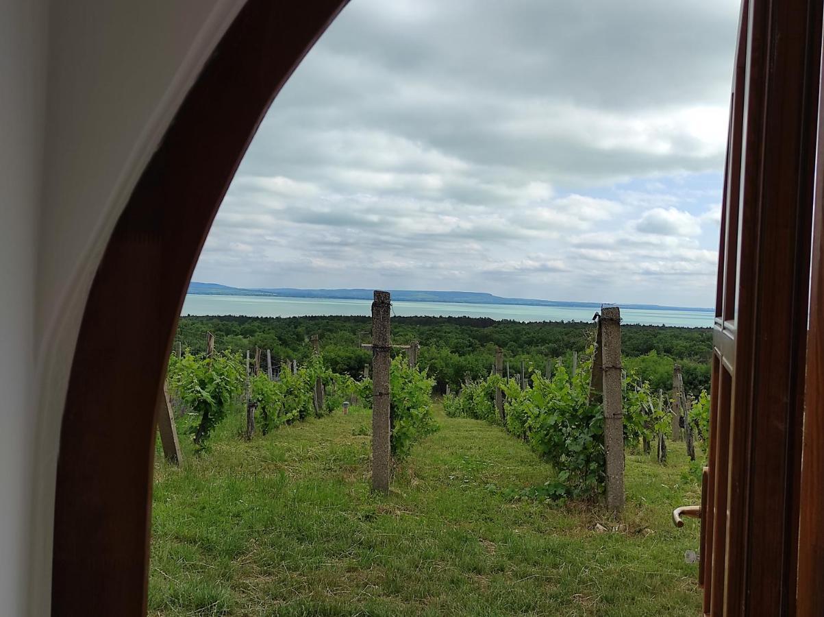 Napraszallas Vendeghaz Balatonakali Luaran gambar